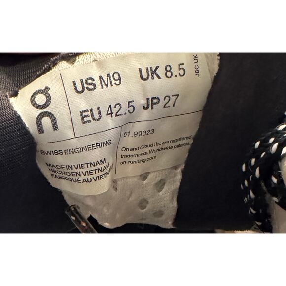 On Cloud Cloudmonster Men Size 9 or Women's 10.5 in Great Condition! - Picture 6 of 6